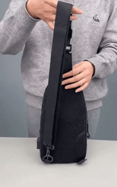 Coziro Smart Shoulder Bag – Waterproof & USB Charging Port